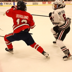 Photo: 251115-HMLN-SMMN-M-0930