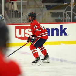 Photo: 251115-HMLN-SMMN-M-2001