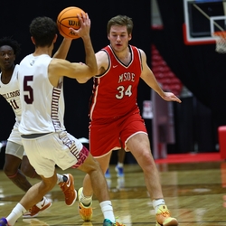 Photo: 251229-RED-MSOE-M-2143