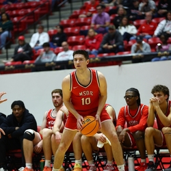 Photo: 251229-RED-MSOE-M-5663