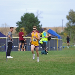 Photo: 261003-RunningoftheCows-NationalsPreMeet-38599-TLB