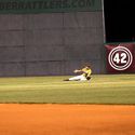 Photo: 090524-UST-WOO-673-LAR