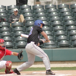 Photo: 150412-AUR-BEN-027