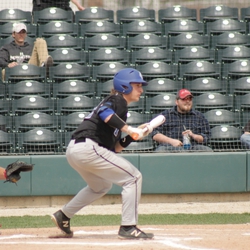 Photo: 150412-AUR-BEN-030