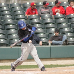 Photo: 150412-AUR-BEN-040